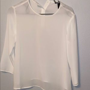 White long sleeved blouse